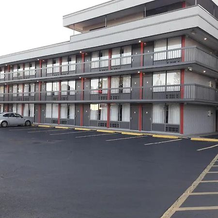 Clarion Pointe University/Expo Луисвилл Экстерьер фото